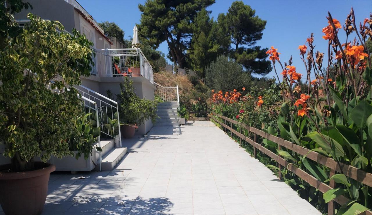 Malibu Studios & Apartments Lassi  Exterior foto